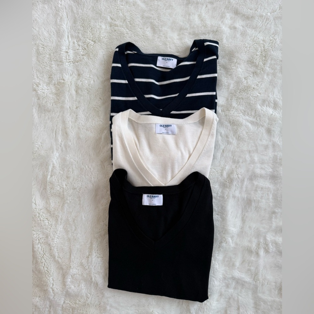 📦 3-Pack: Old Navy V-Neck Sweaters - Navy Stripe, Cream, Black - Size S